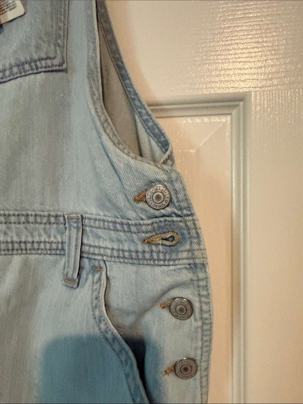 Levi's Light Blue Denim Overall Dress with Bib Pocket - Picture 4 of 8